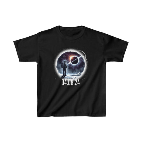 Space Shirt Astronaut Watching Solar Eclipse April 08, 2024 Girls T Shirts