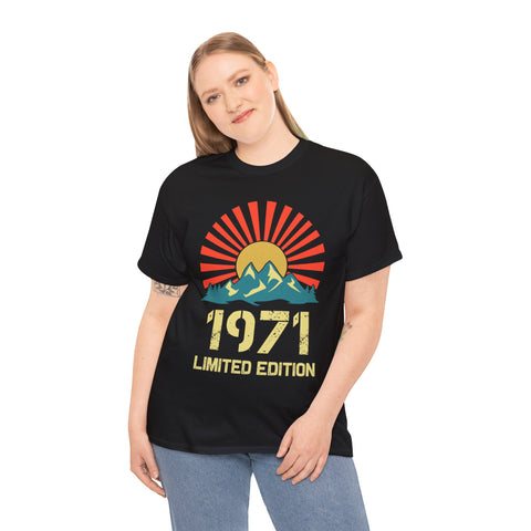 Vintage 1971 Limited Edition 1971 Birthday Shirts for Women Plus Size Clothing for Women