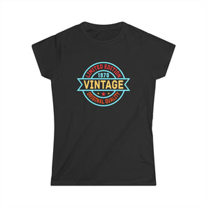 Vintage 1970 T Shirts for Women Retro Funny 1970 Birthday Womens Shirts