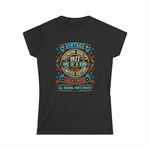 Vintage 1977 T Shirts for Women Retro Funny 1977 Birthday Womens Shirts